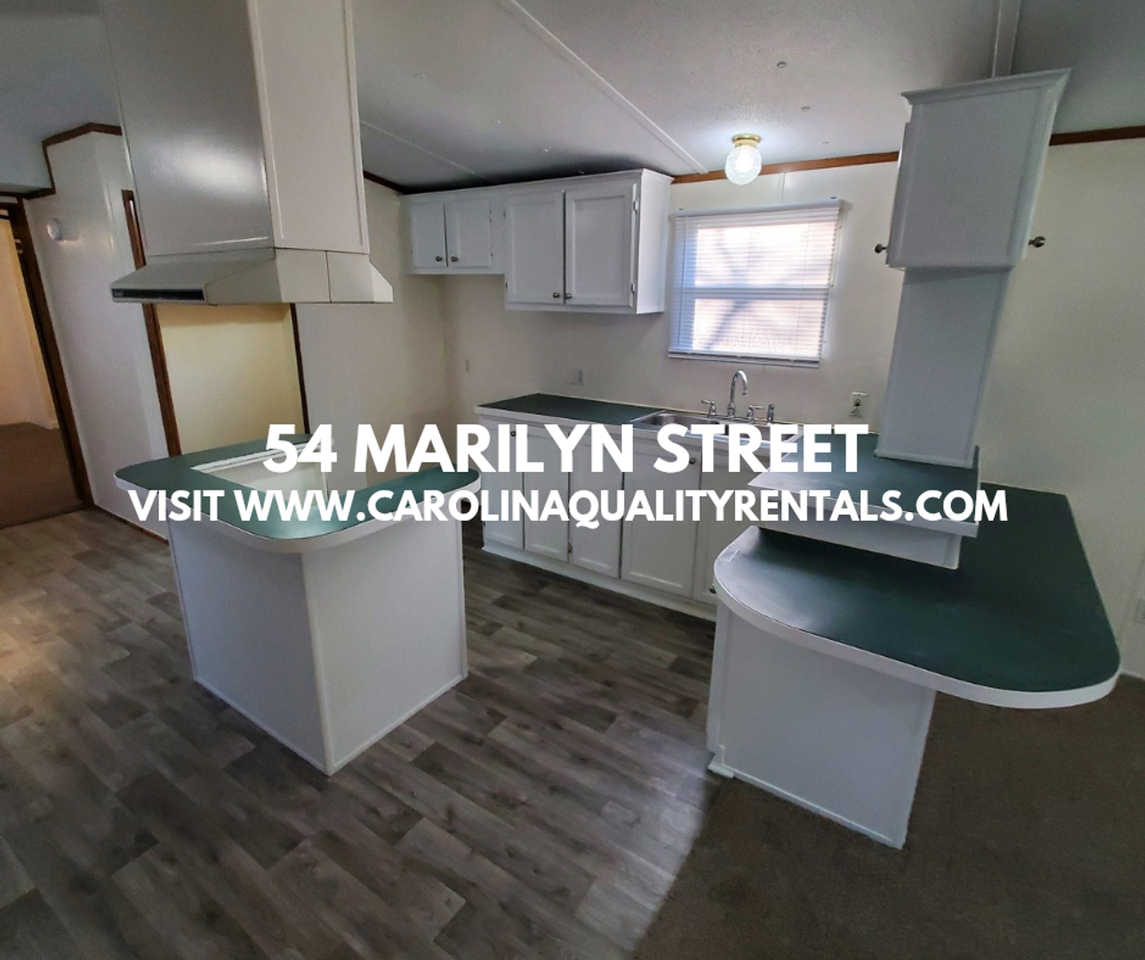 54 Marilyn St - Photo 7 of 12