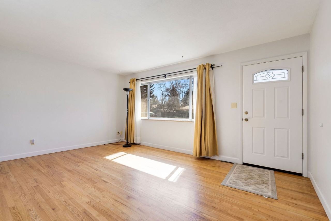 404 Cornell Ave - Photo 5 of 25