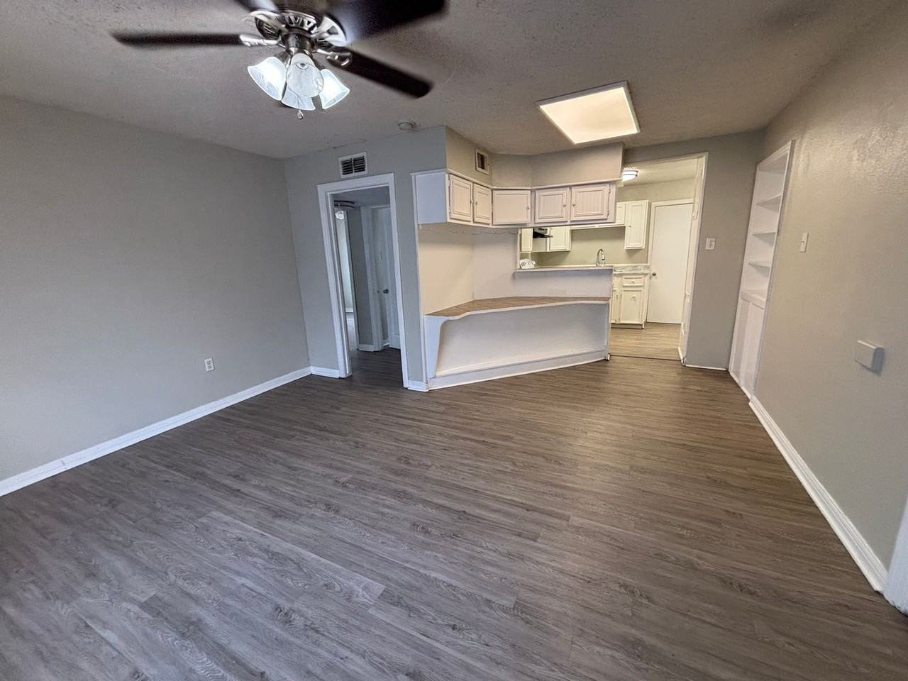 1137 1st Ave N - Photo 2 of 27