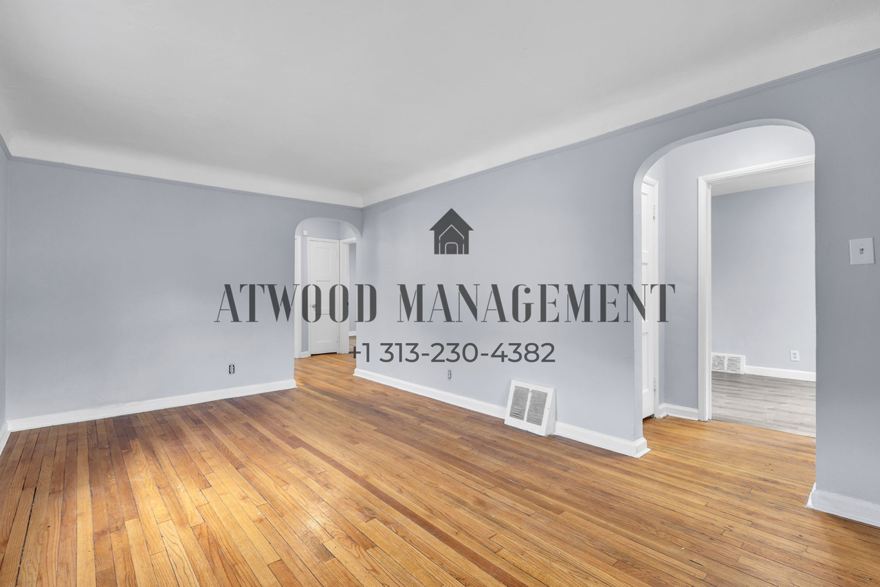 16291 Eastburn St - Photo 2 of 9