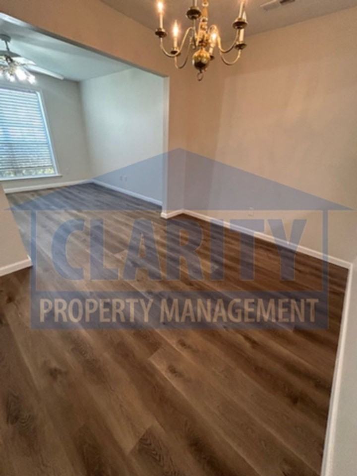 7812 Avalon Acres Ct - Photo 6 of 24