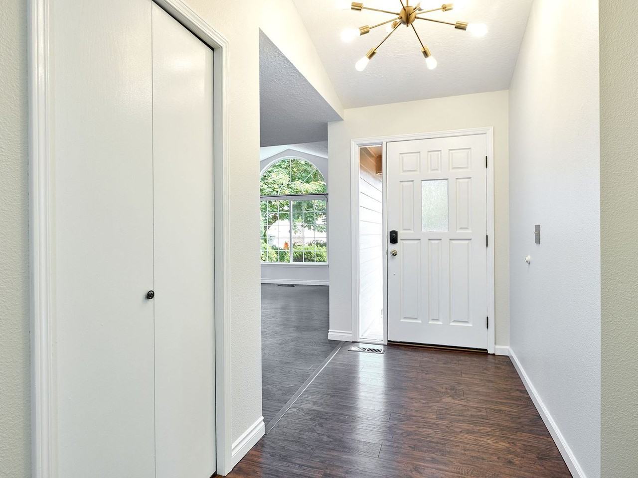 5455 Norma Ave Se - Photo 4 of 42