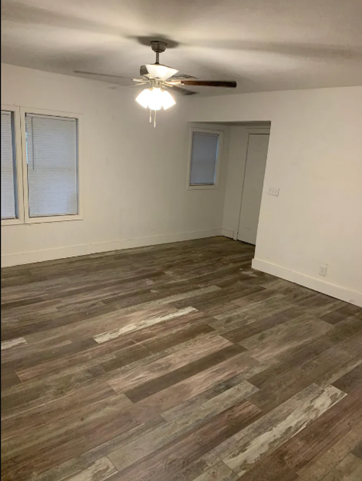 5031 W 30th St - Photo 3 of 12