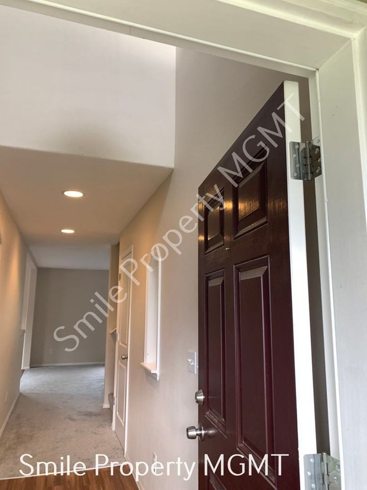 13840 Se 131st Ave - Photo 2 of 19