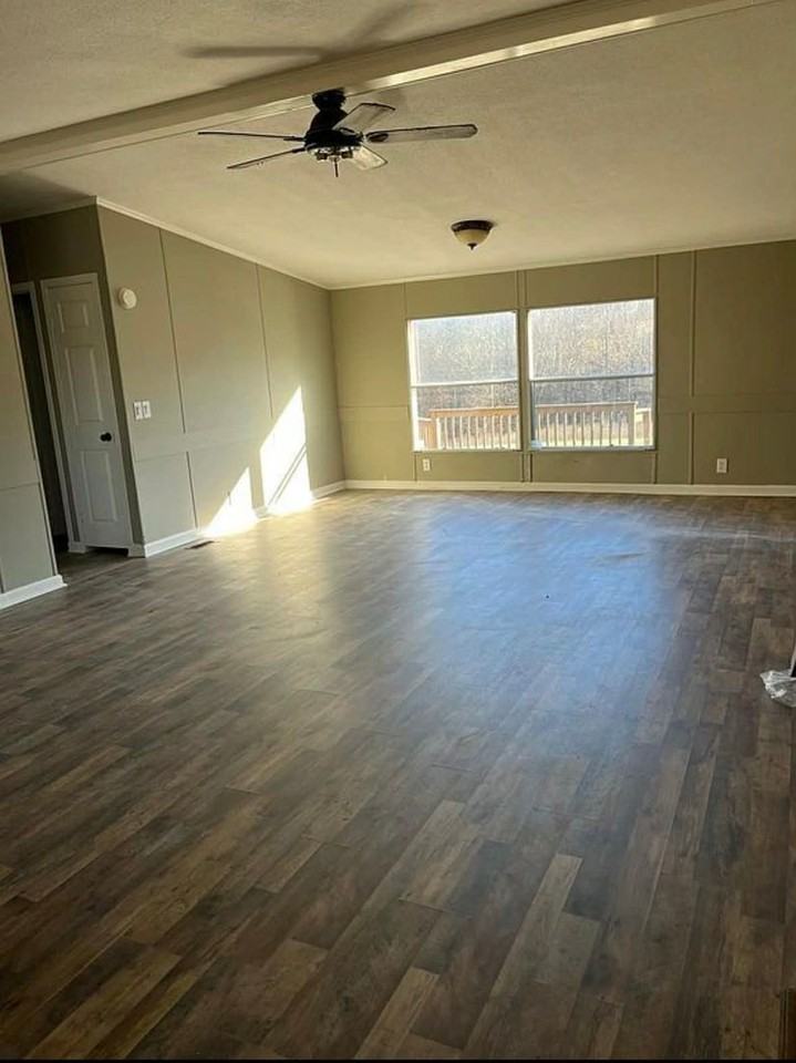 3289 Bradshaw Rd - Photo 2 of 11