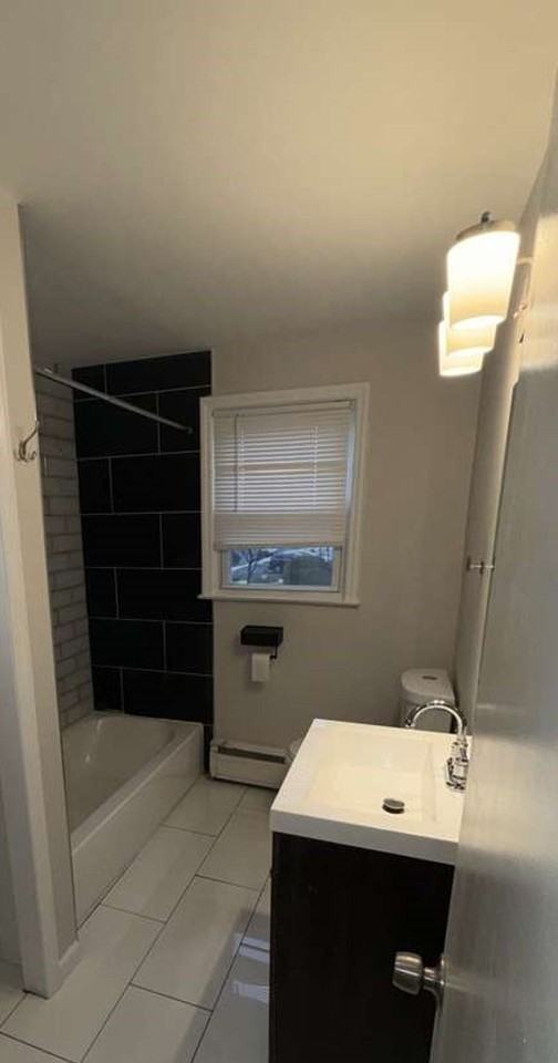 Rockwell Pointe Apartments - Photo 4 of 7