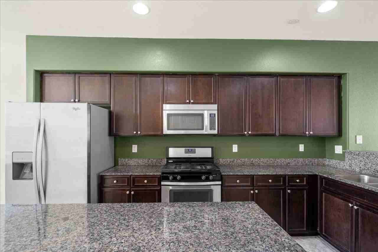 4563 Townwall St - Photo 7 of 22