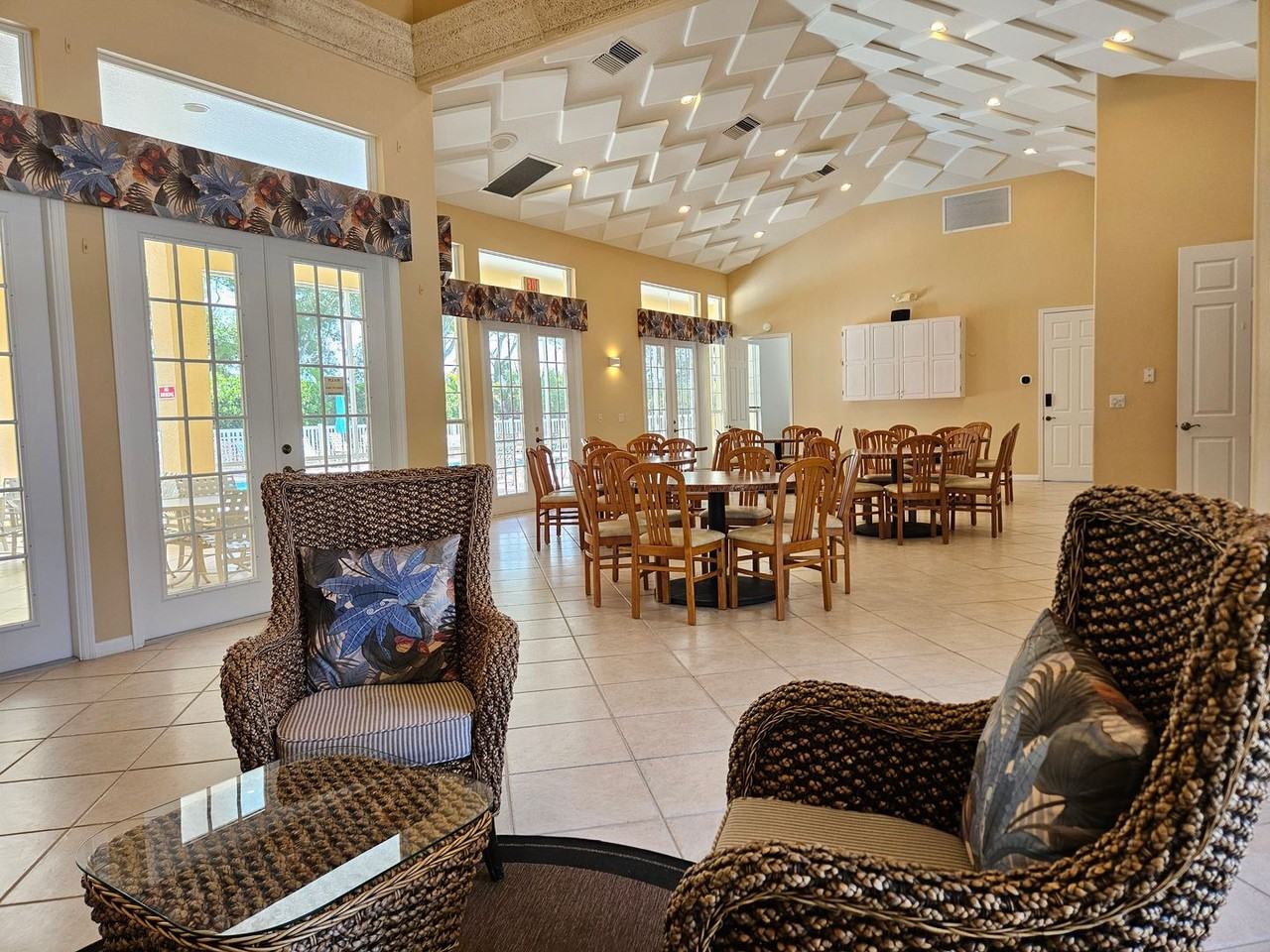 330 Rio Terra - Photo 3 of 50