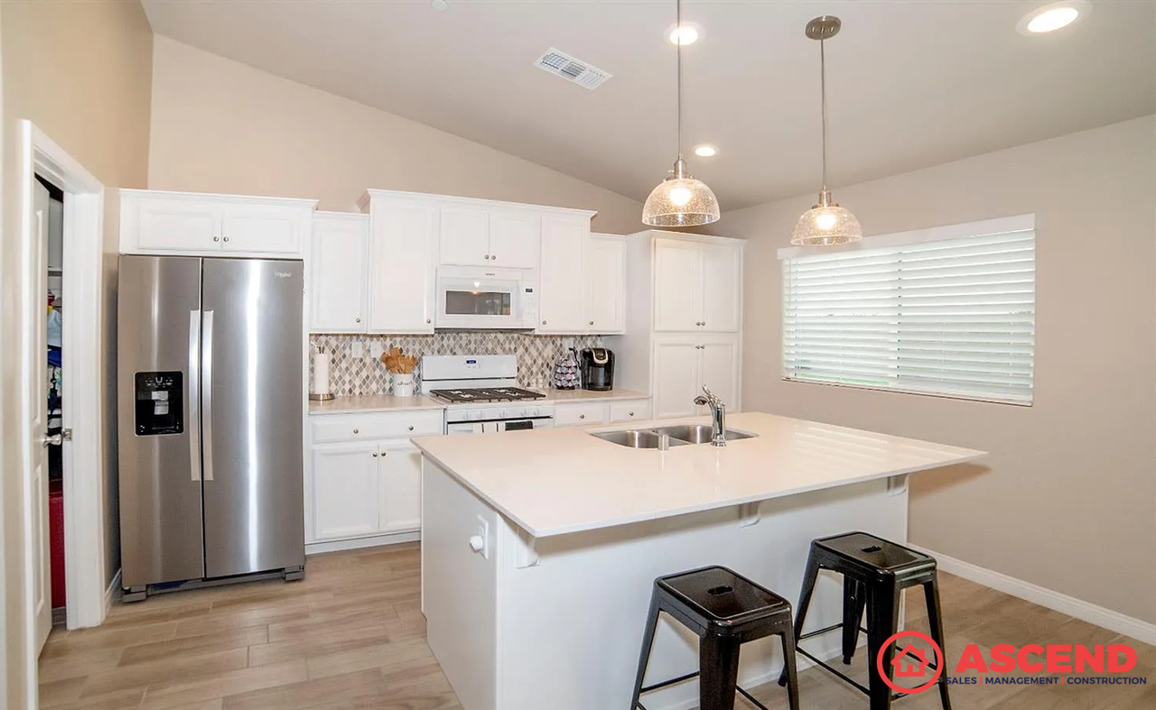 9402 Horsetail Creek Ct - Photo 7 of 17