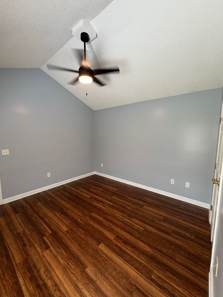 222 Tobiano Dr - Photo 7 of 15