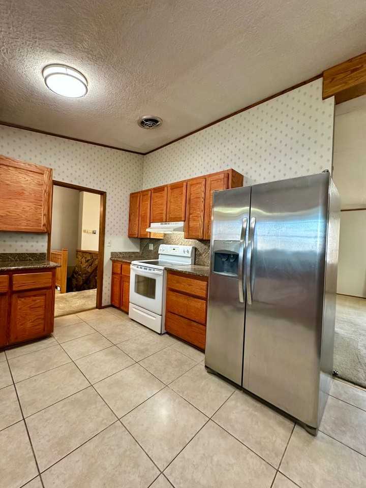 1409 Nw Portland Ave - Photo 7 of 26