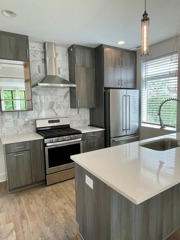 233 Riverside Dr - Photo 5 of 24