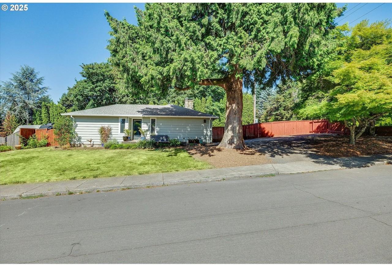 13970 Sw Bull Mountain Rd - Photo 2 of 31