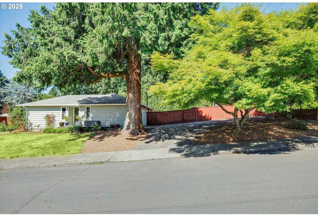 13970 Sw Bull Mountain Rd - Photo 3 of 31