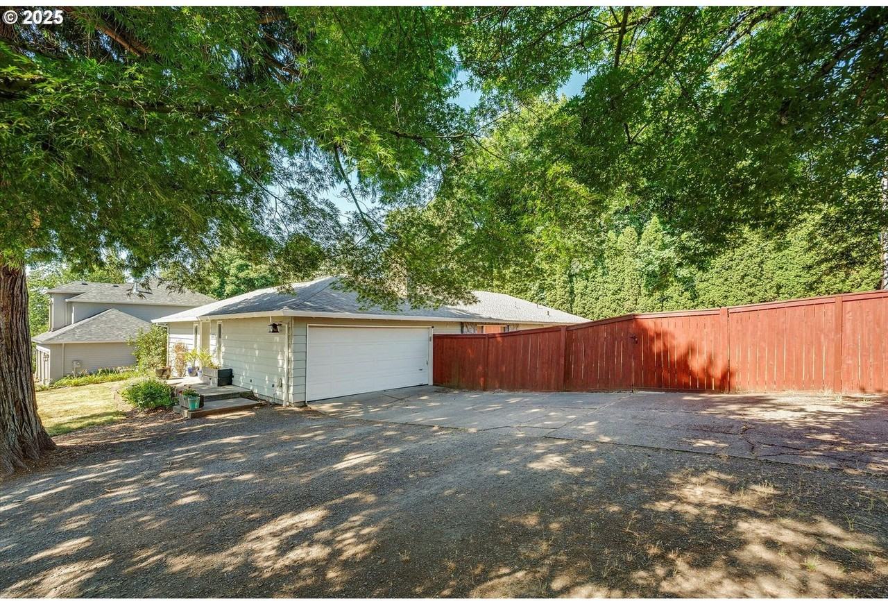 13970 Sw Bull Mountain Rd - Photo 4 of 31