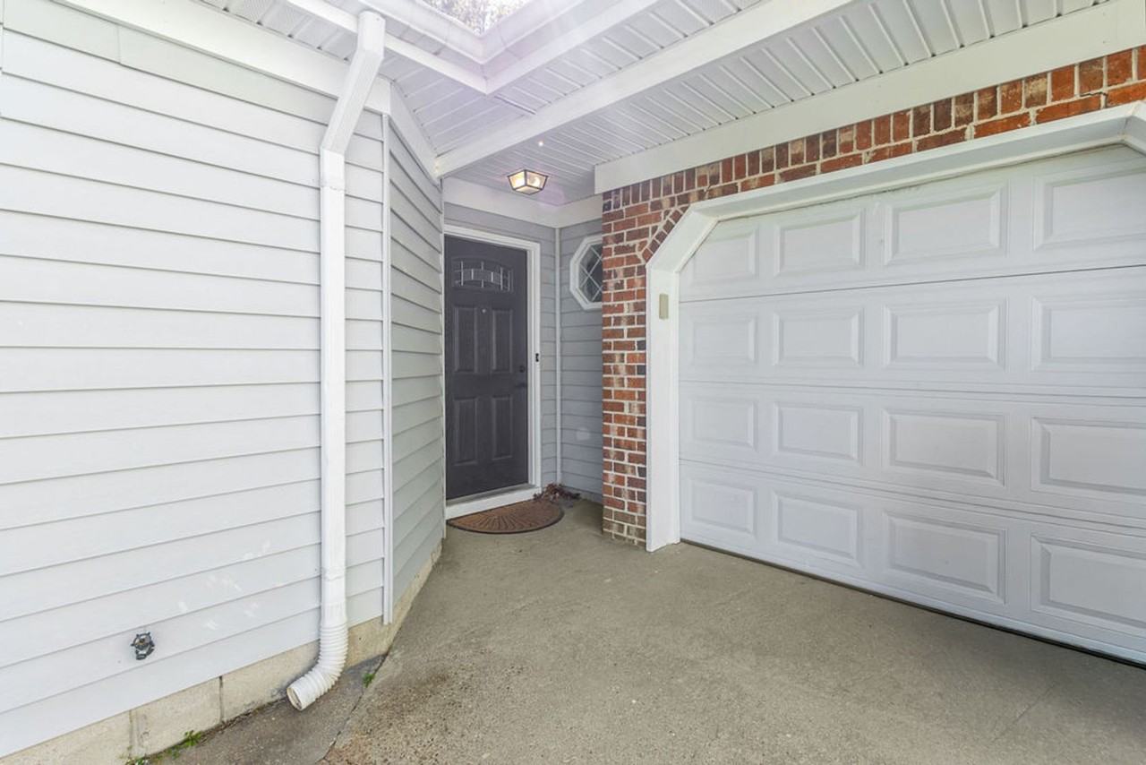 1333 Graylyn Ct - Photo 2 of 14