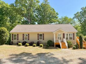 201 Lost Forest Rd - Photo 1 of 1