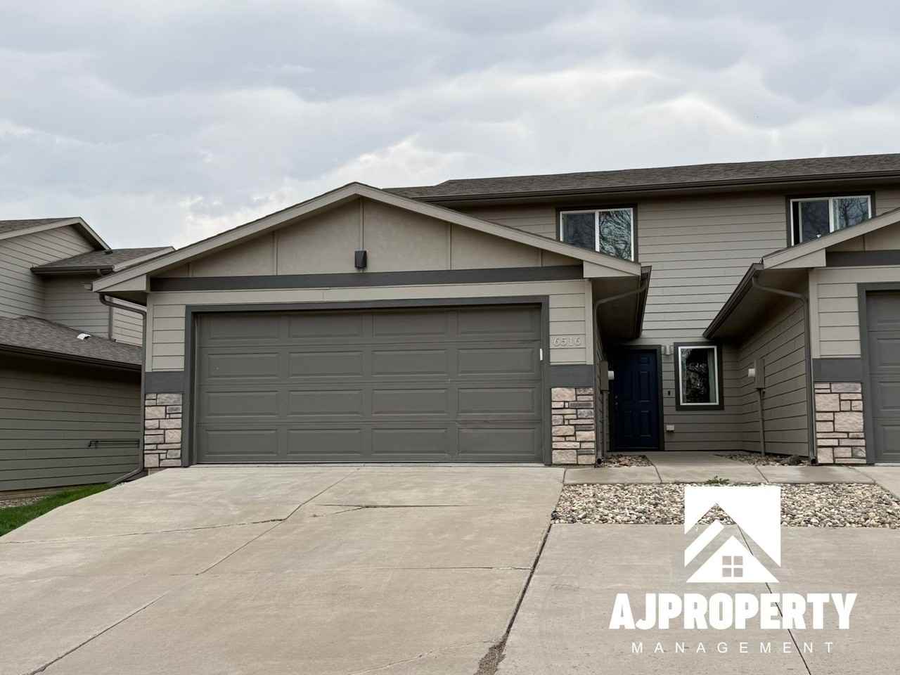 6516 W 6th Pl - Photo 2 of 27