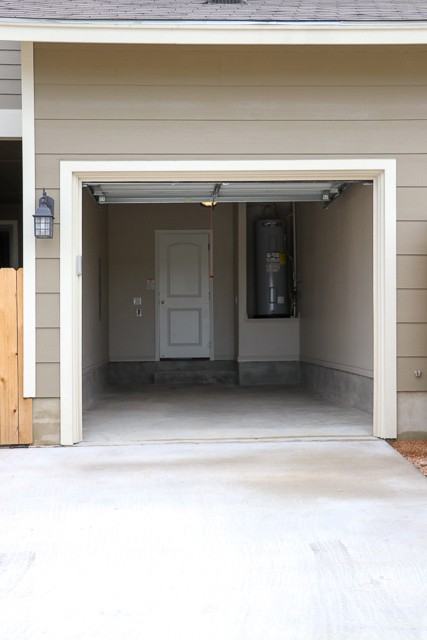 740 Westfield Blvd #740 - Photo 2 of 30
