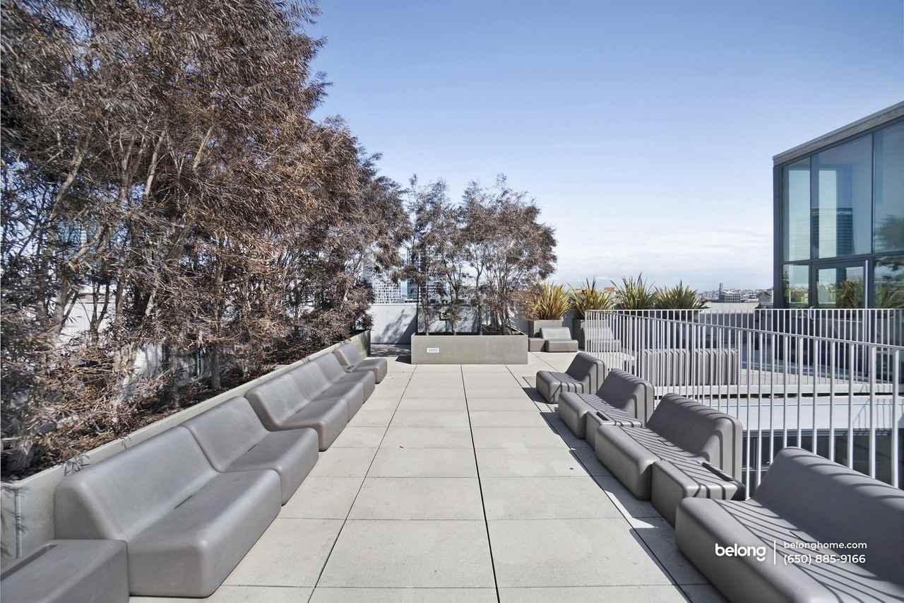 8 Octavia St #708 - Photo 6 of 31