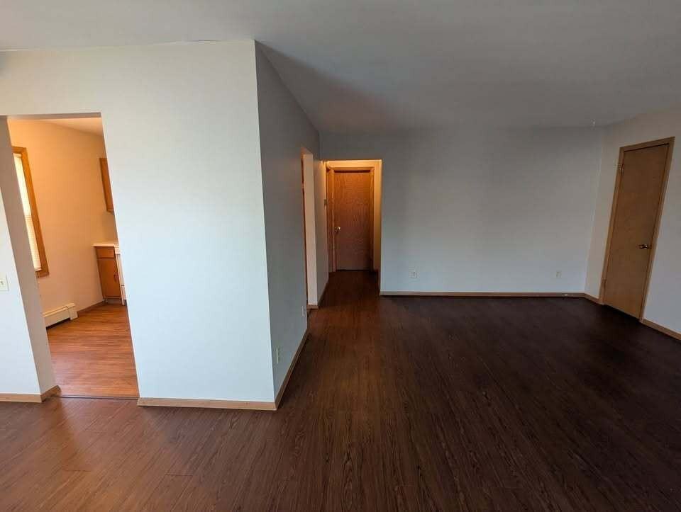 1126 Jefferson St #D - Photo 6 of 8