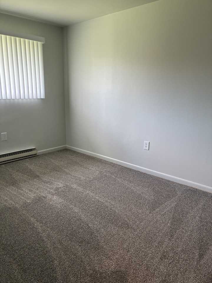 532 Willow St #16 - Photo 2 of 8