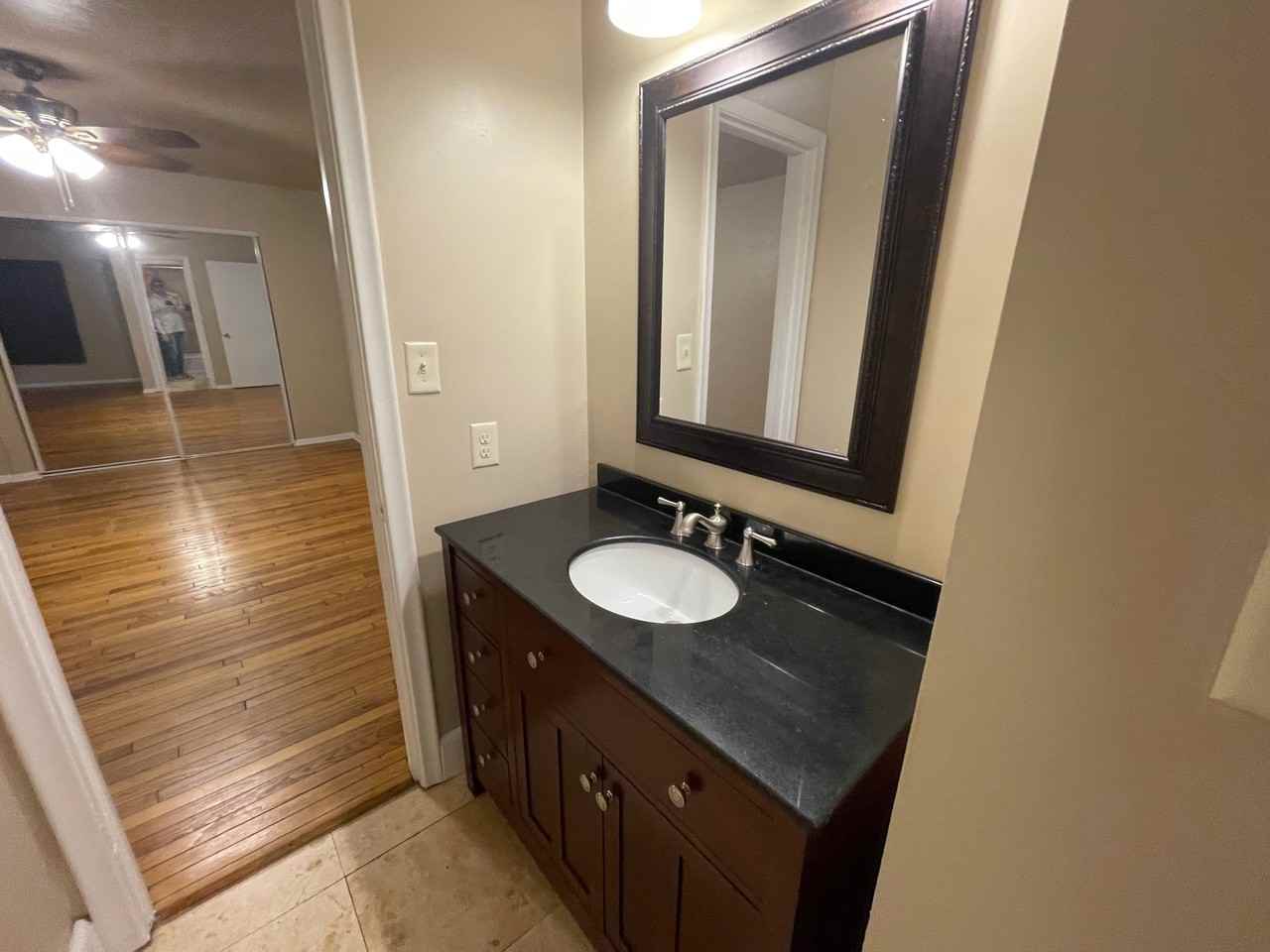 2001 Northwestavenue - Photo 7 of 50