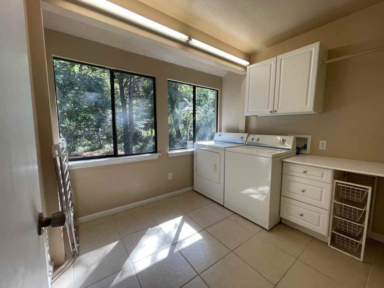 2001 Northwestavenue - Photo 4 of 50