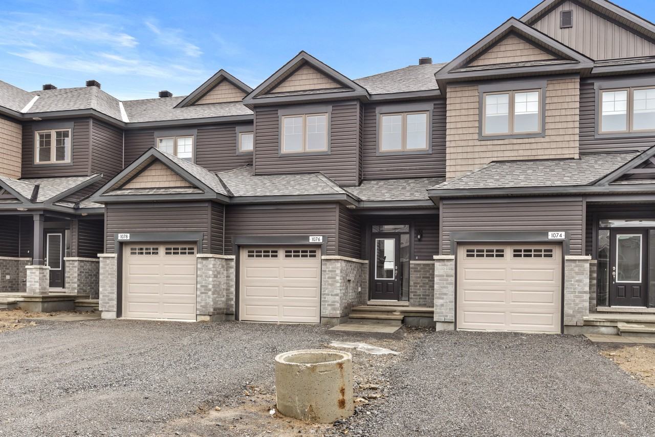 1076 Kijik Crescent - Photo 2 of 50