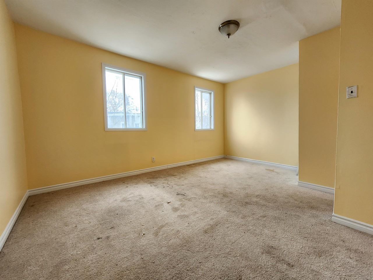 197 Louisa Street-  NLM Nov 1/23 - Photo 3 of 11