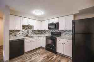 featured image of 280 Barkley Pl W