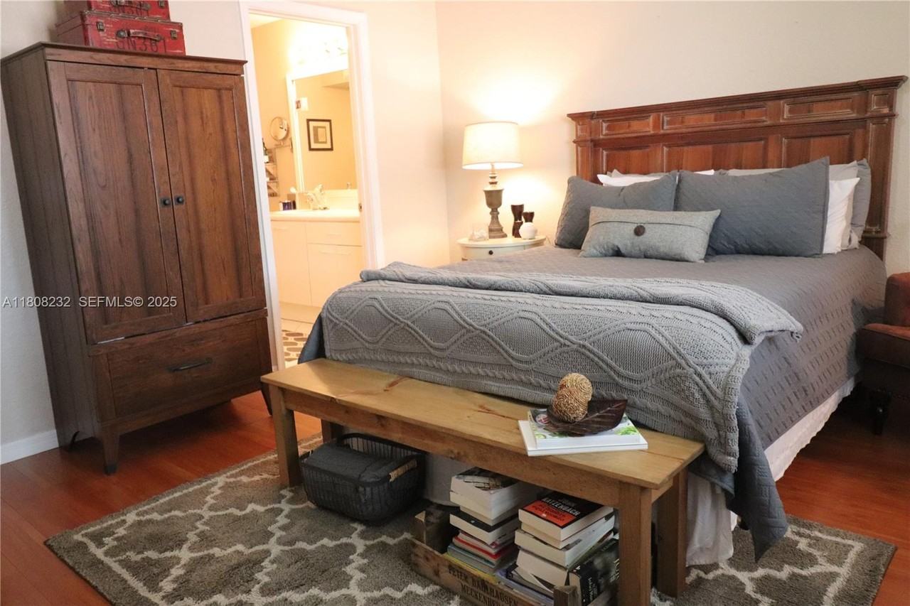 2076 Hacienda Terrace #2076 - Photo 4 of 47