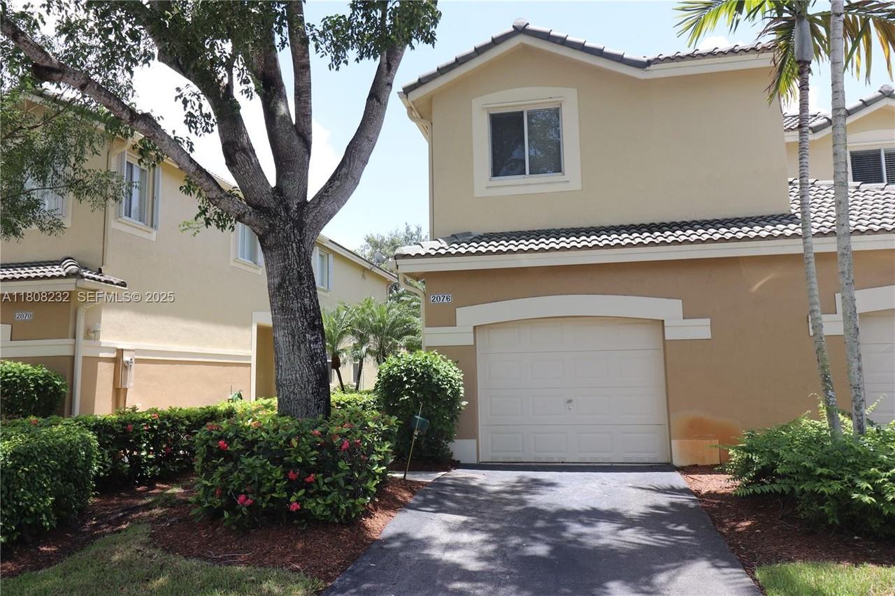 2076 Hacienda Terrace #2076 - Photo 5 of 47