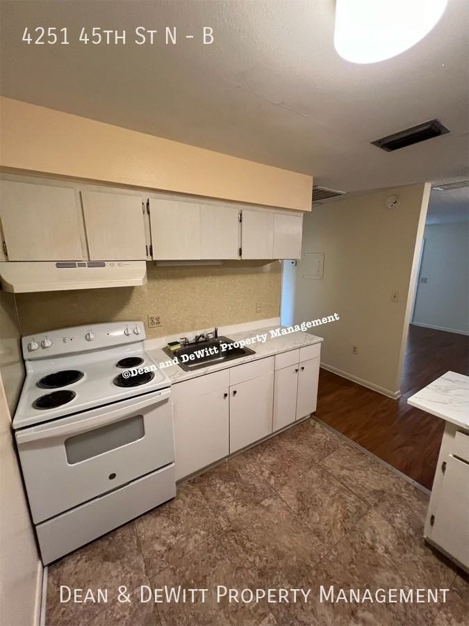 4251 45th St N #B - Photo 7 of 16