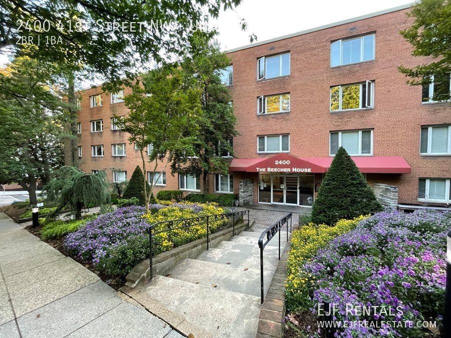 2400 41st St Nw #208