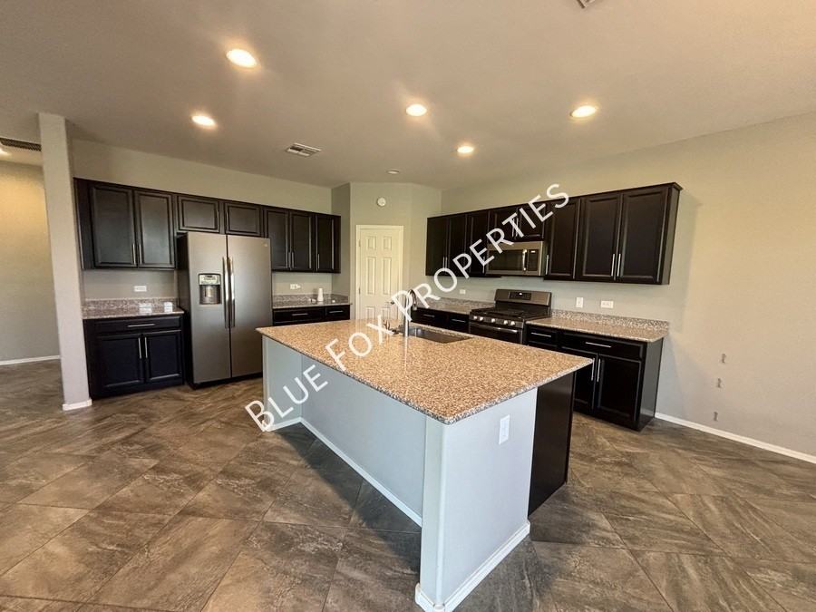 3156 S Three D Ct - Photo 6 of 30