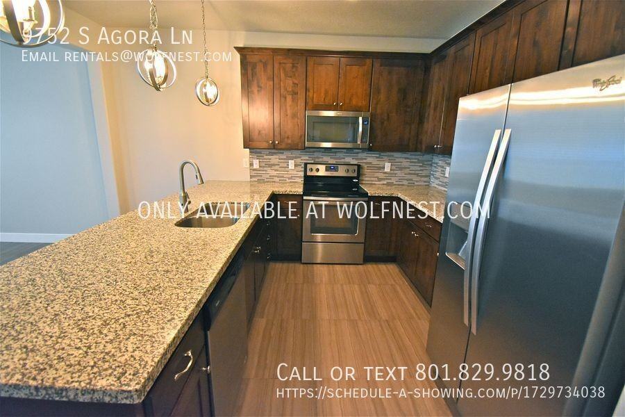 9752 S Agora Ln - Photo 5 of 29