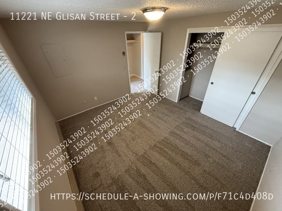 11221 Ne Glisan St #2 - Photo 7 of 11