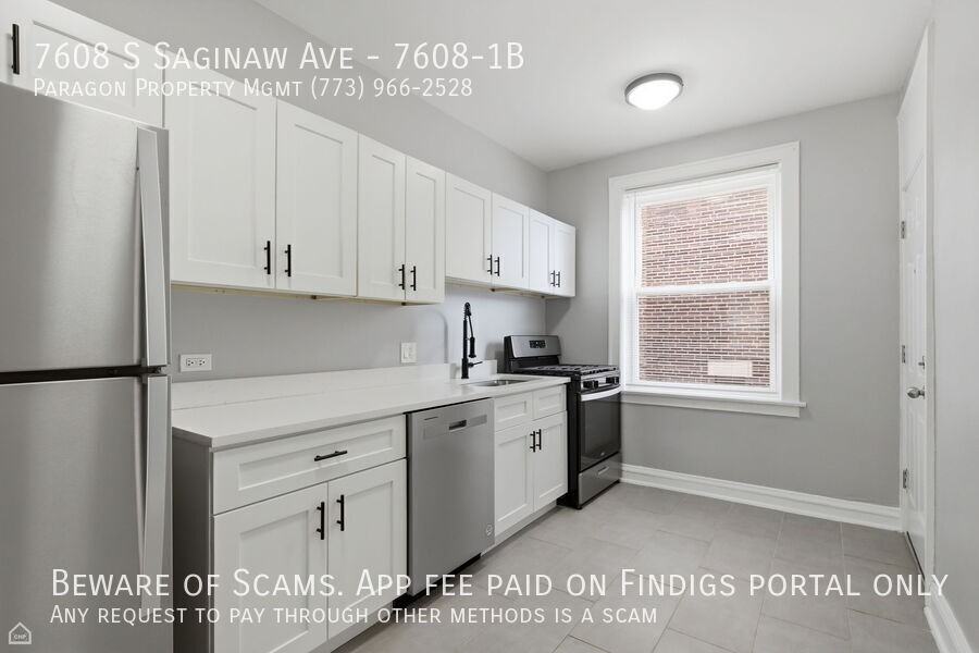 7608 S Saginaw Ave #7608-1B - Photo 4 of 13