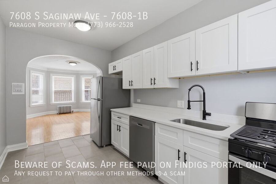 7608 S Saginaw Ave #7608-1B - Photo 5 of 13