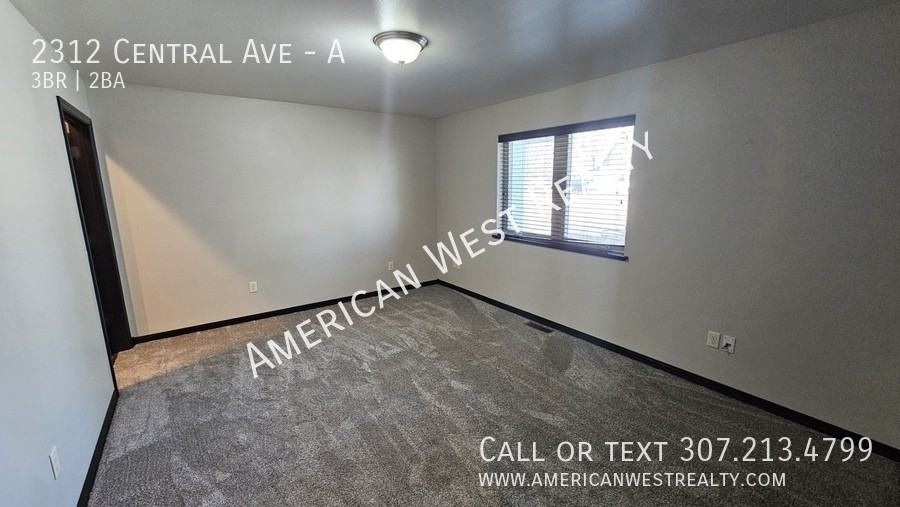 2312 Central Ave #A - Photo 4 of 12