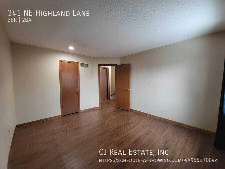 341 Ne Highland Ln - Photo 7 of 10