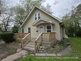 featured image of 2106 S Sterling Ave