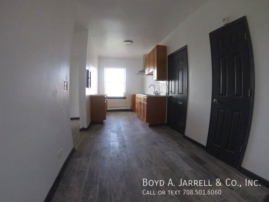 5926 S Michigan Ave - Photo 5 of 7
