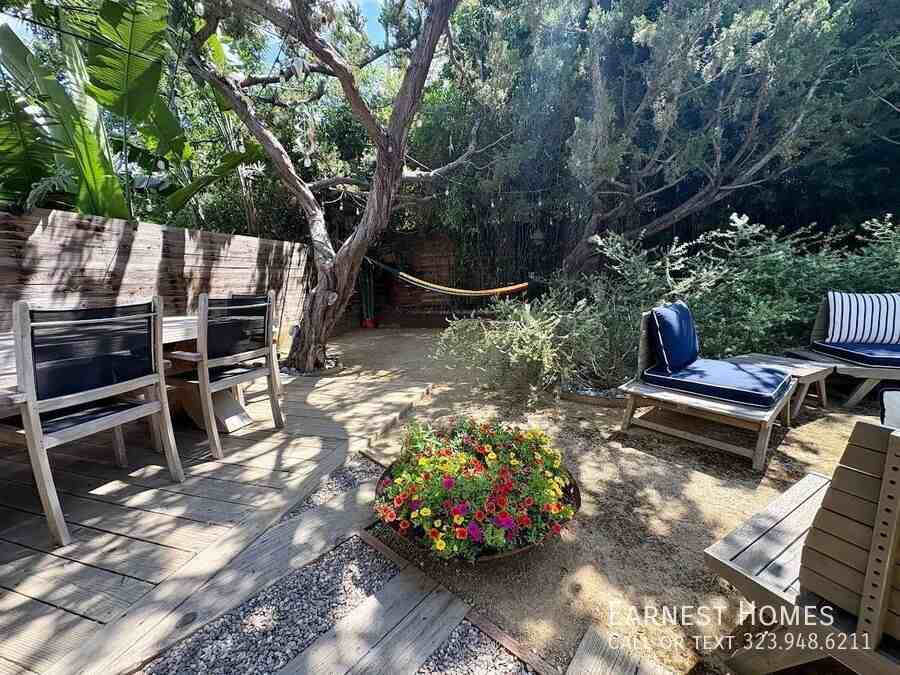 1410 Dartmouth Dr - Photo 5 of 31