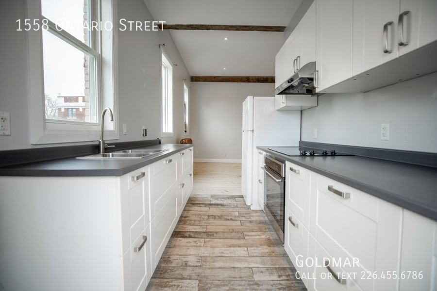 1558 Ontario St - Photo 2 of 13