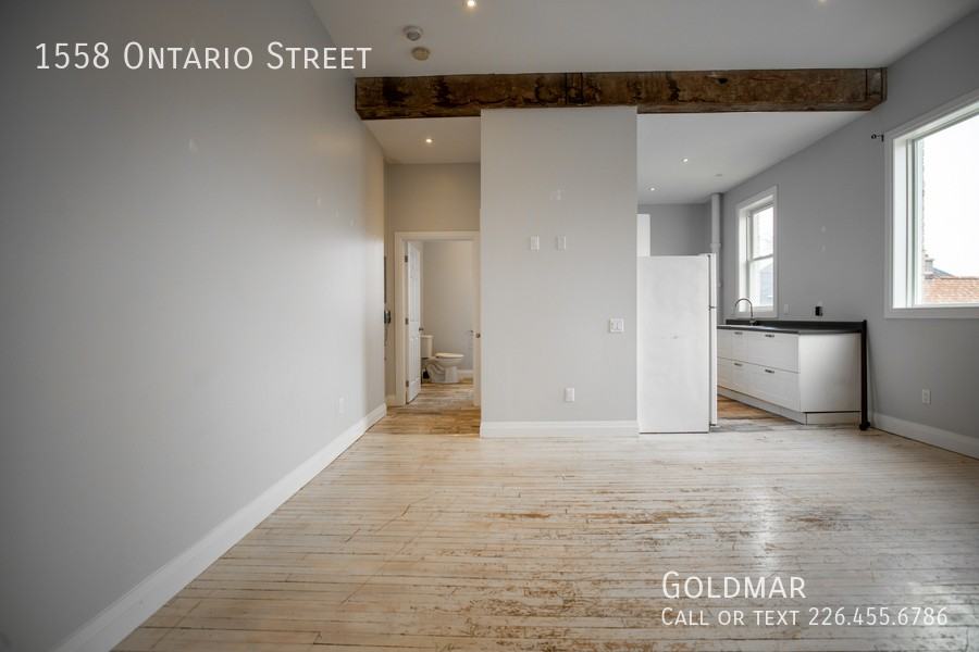 1558 Ontario St - Photo 4 of 13