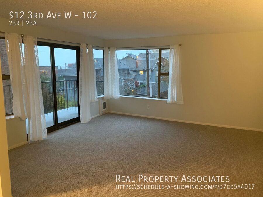 912 3rd Ave W #102 - Photo 3 of 16