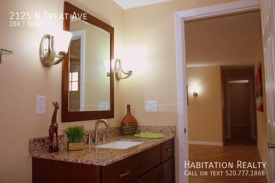 2125 N Treat Ave #1 - Photo 3 of 9