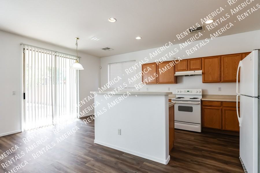 10417 W Windsor Ave - Photo 6 of 24